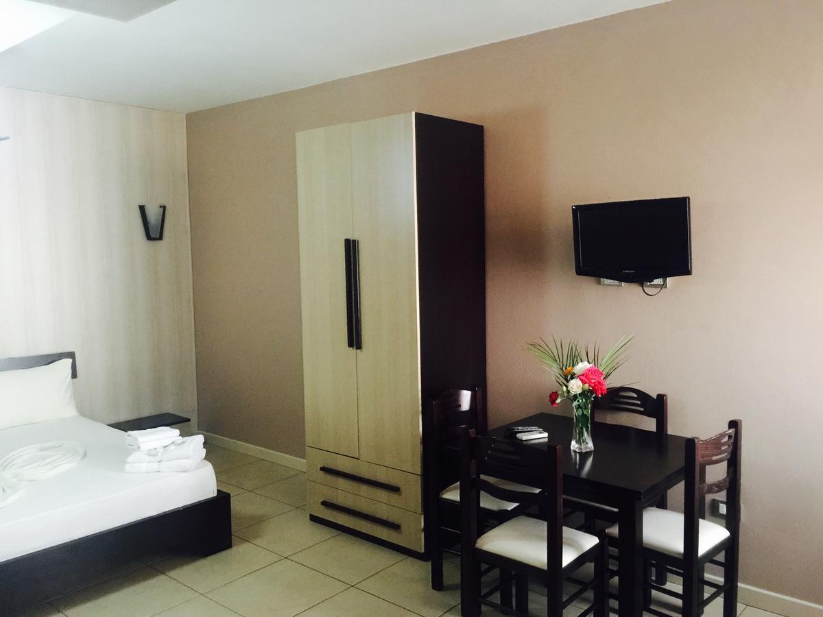 Godija Hotel & Suites Velipoje Exterior photo