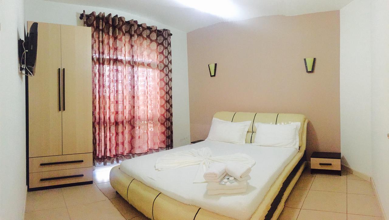 Godija Hotel & Suites Velipoje Exterior photo